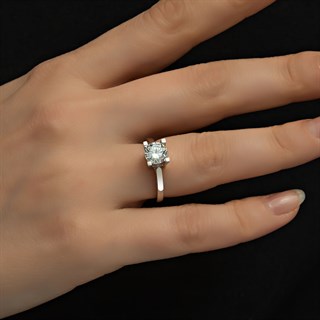 Yeni Tasarım Swarovski Gümüş Yüzük