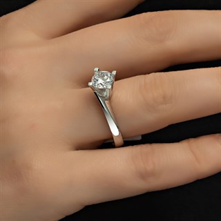 Swarovski Taşlı 925 Gümüş Tektaş Yüzük