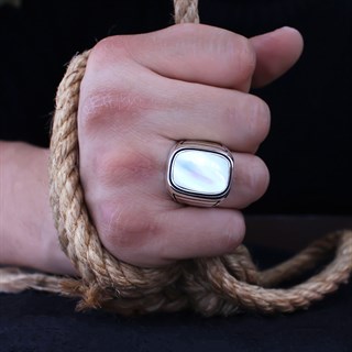 Sedef Taşlı Yanı Motifli Gümüş Erkek Yüzük