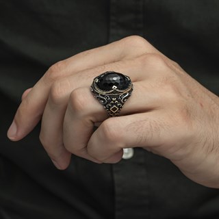 Siyah Kubbe Taşlı Hünkar Modeli 925 Gümüş Erkek Yüzük