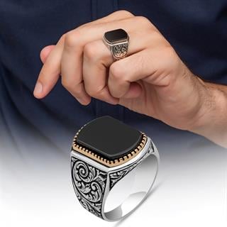 Siyah Oniks Taşlı Oyma Motif 925 Gümüş Erkek Yüzük