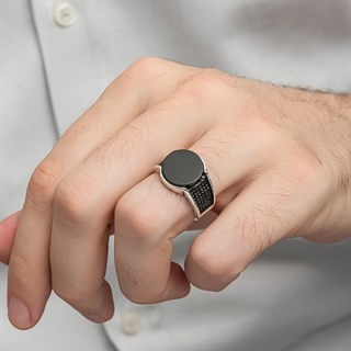 Siyah Oniks Yuvarlak Taşlı 925 Gümüş Erkek Yüzük