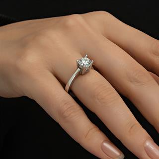 Swarovski Taşlı Kalp Motifli Gümüş Tektaş Yüzük