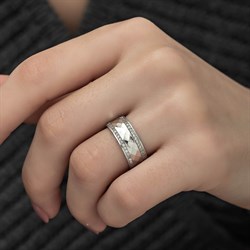 Yeni Tasarım Taşlı 925 Gümüş Bayan Tek Alyans Yüzük