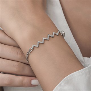 Zikzak Desenli Rodyum Kaplama Taşlı 925 Gümüş Kadın Bileklik
