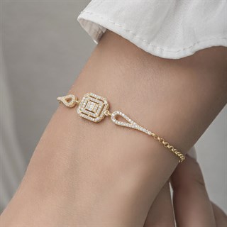 Zirkon Süslemeli Baget Taşlı Altın Kaplama 925 Gümüş Kadın Bileklik