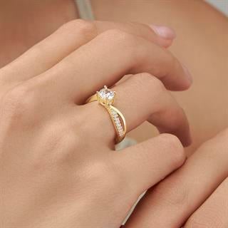 Zirkon Taşlı Altın Kaplama Gümüş Bayan Yüzük