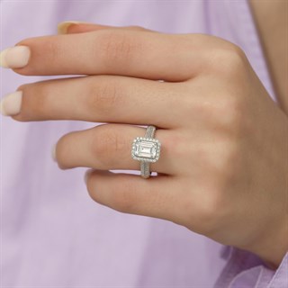 Zirkon Taşlı Baget Tektaş Gümüş Bayan Yüzük