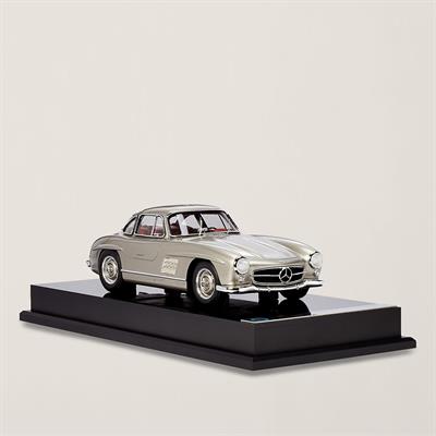 Mercedes-Benz Gullwing Coupe Model Car