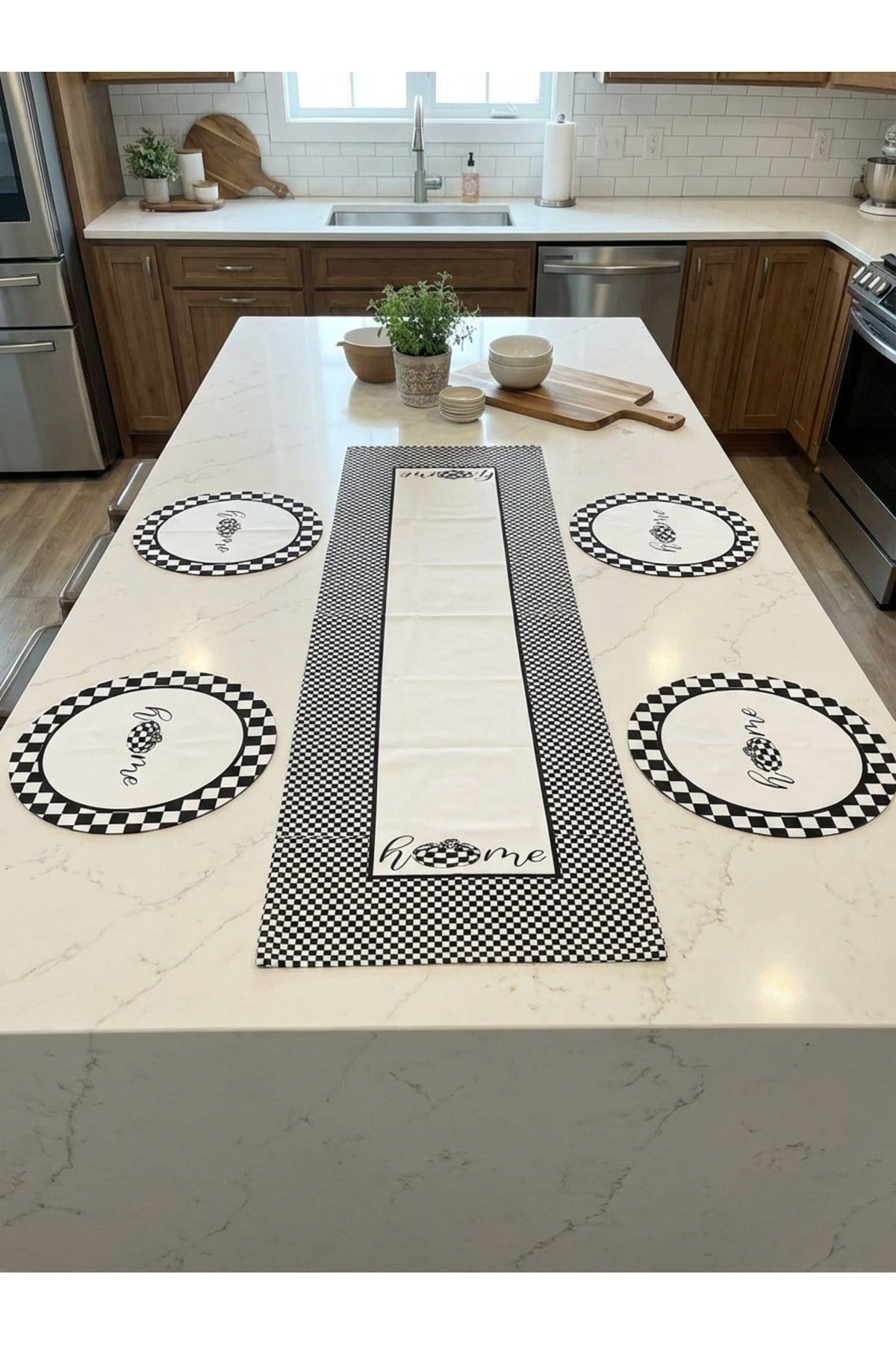 Home Desenli Desenli Runner & 4’lü Yuvarlak Supla Takım