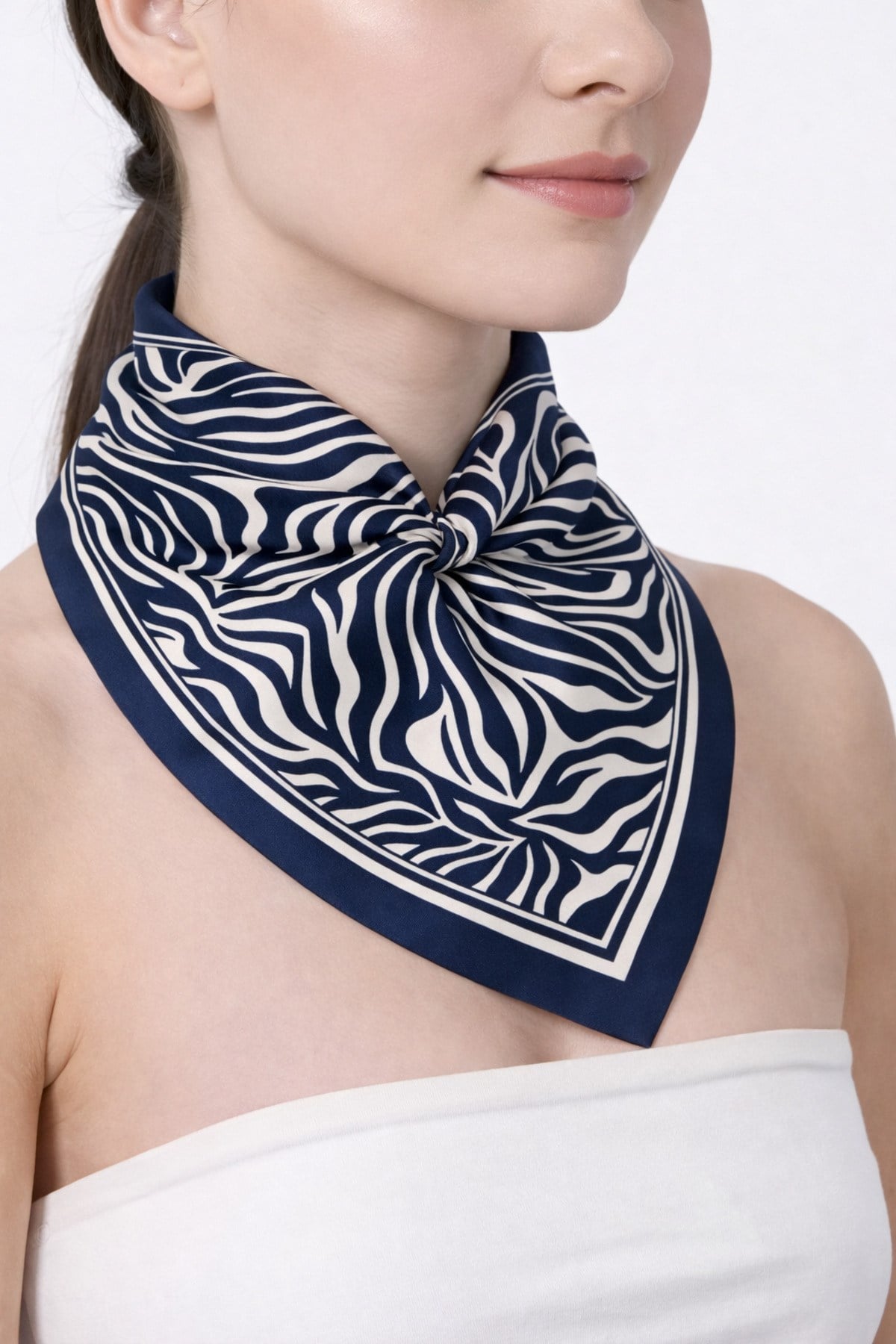 Tarzını Seç Mavi Zebra Fular / Bandana / Aksesuar 48x48 cm