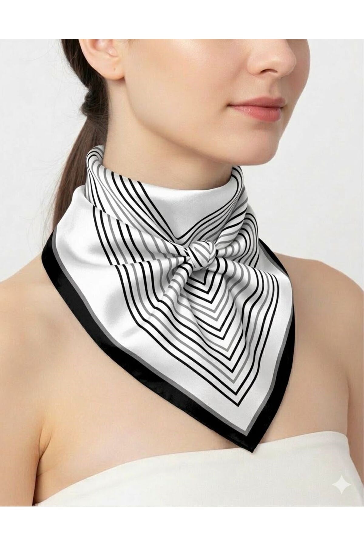 Tarzını Seç Siyah V Çizgi Fular / Bandana / Aksesuar 48x48 cm