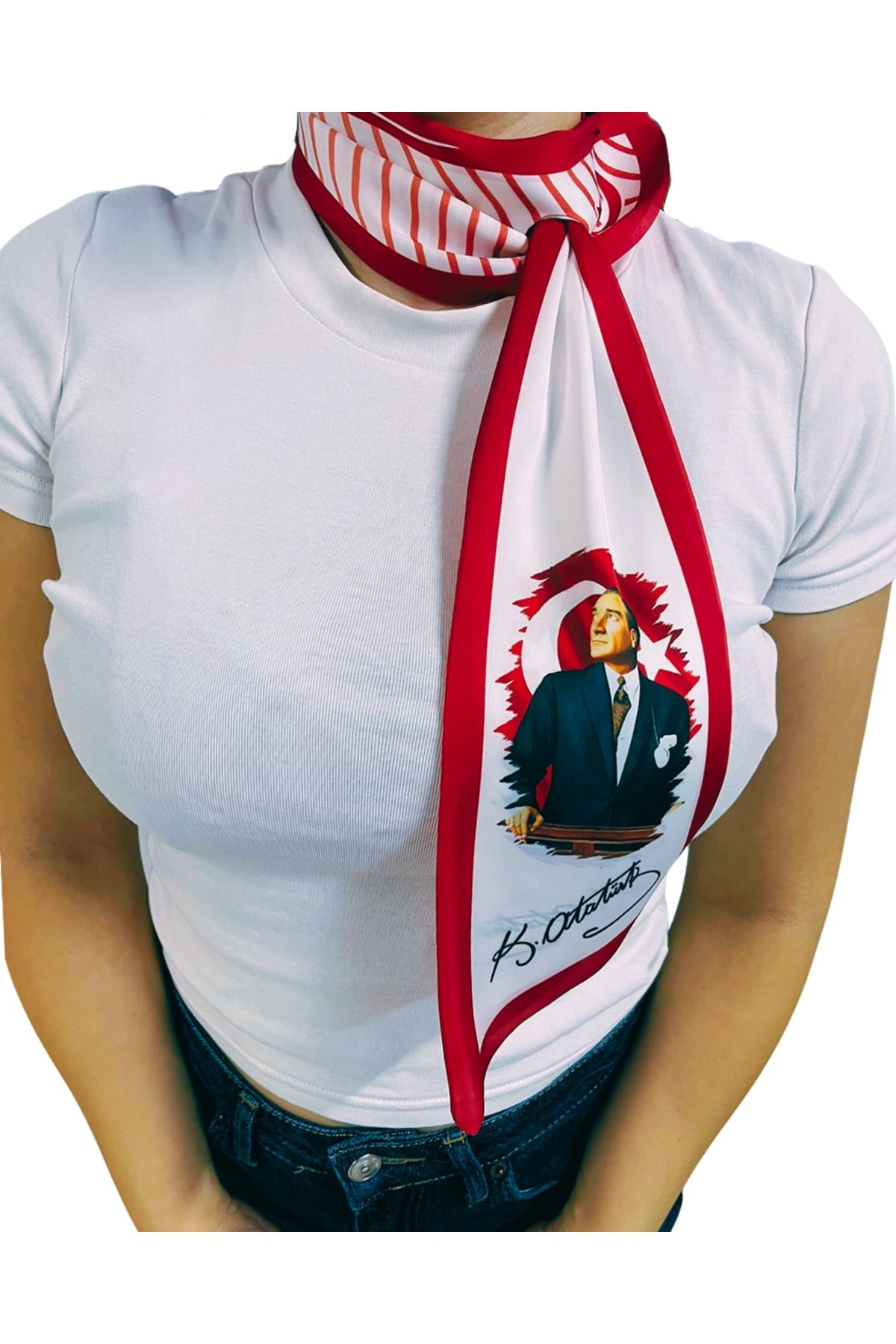 Atatürk Silüetli ve İmzalı Kırmızı-Beyaz Desenli Kravat / Eşarp / Fular