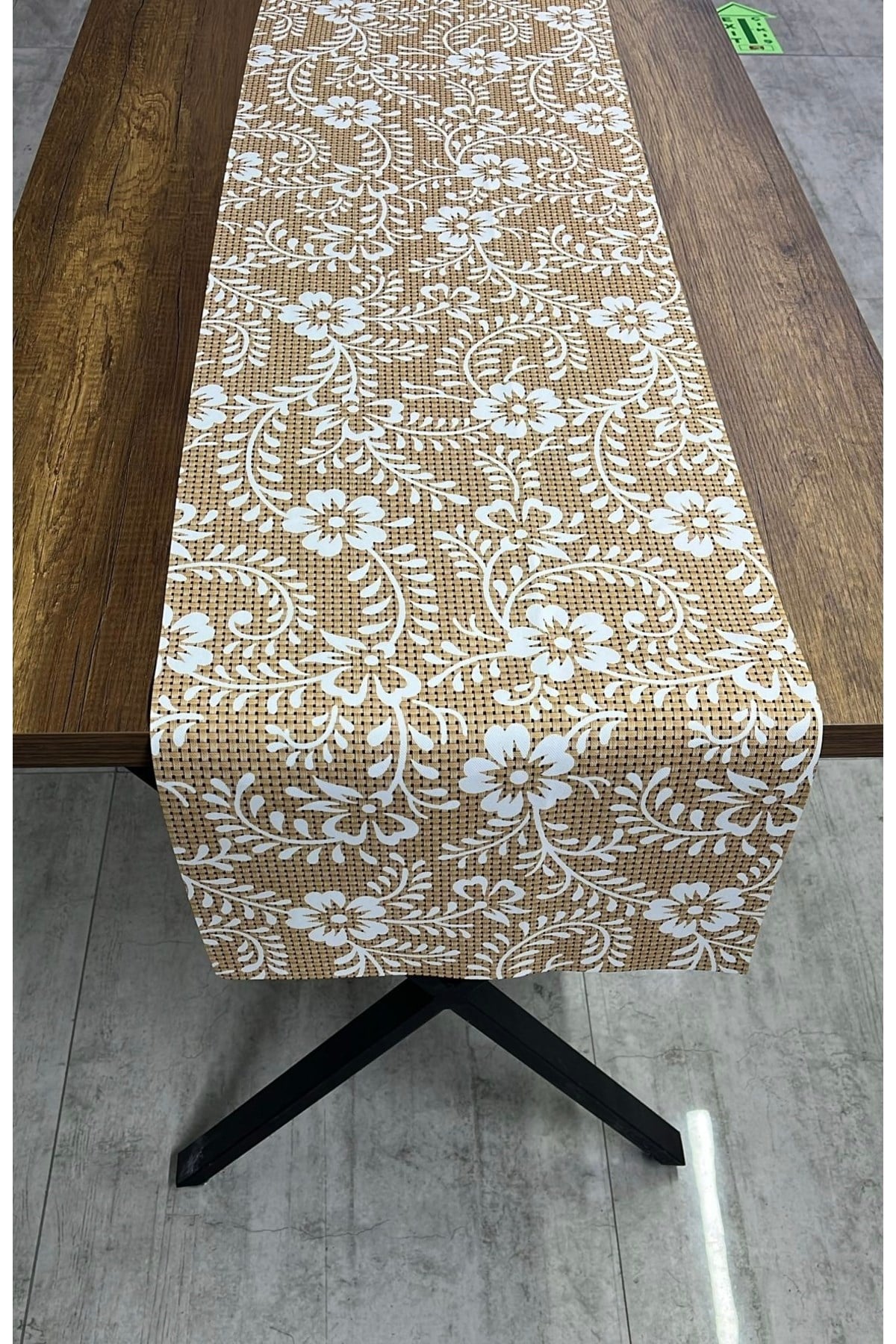 Çiçek Desenli Runner 40 X 140