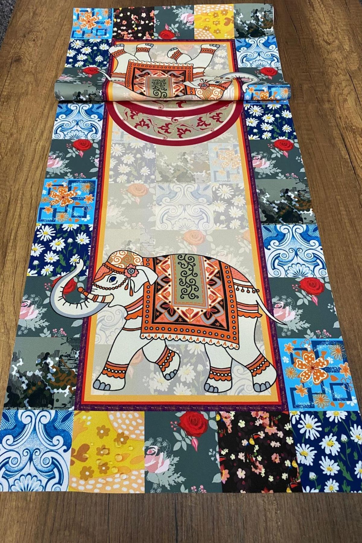 Fil Figürlü Etnik Desenli Runner 40x140 Cm