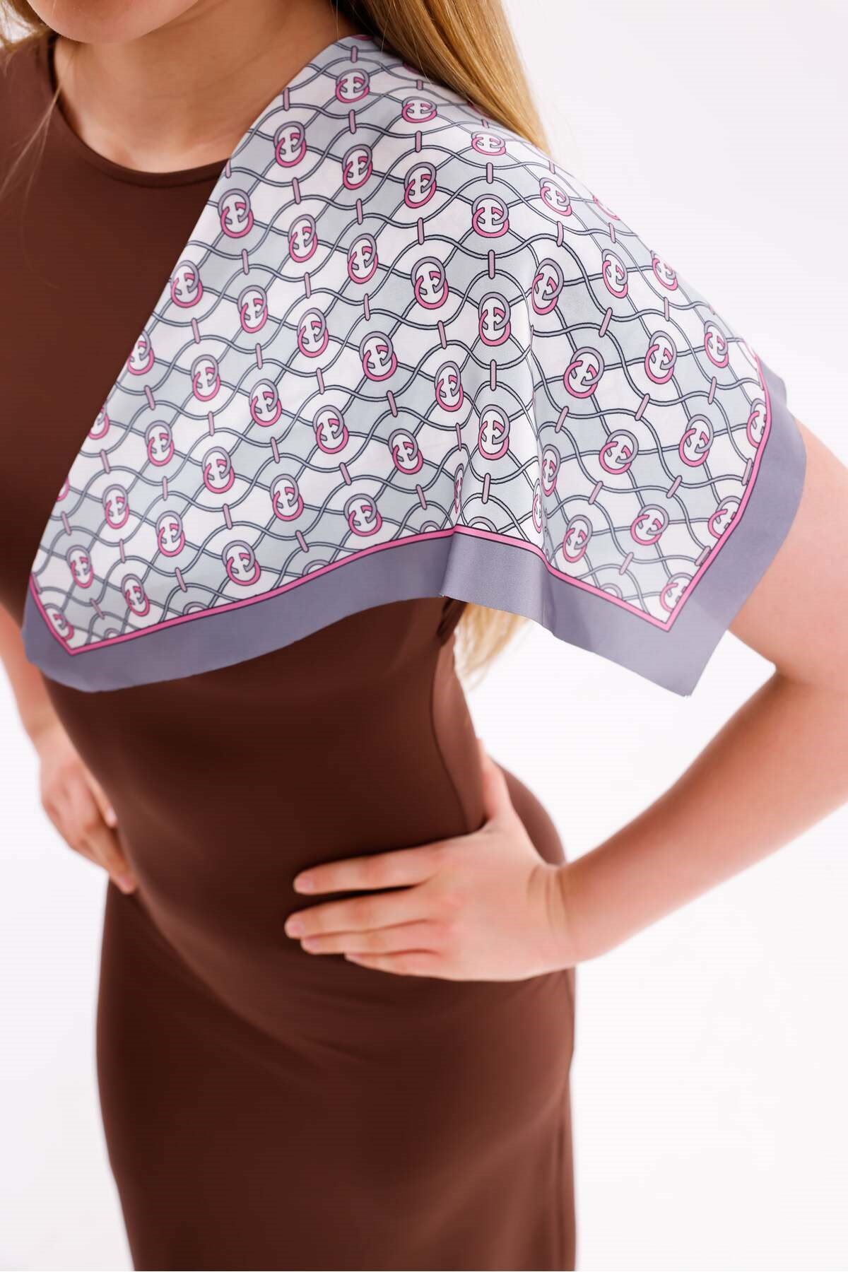 Gri Zarafet Model Fular Estascarf 48 x 48 Cm