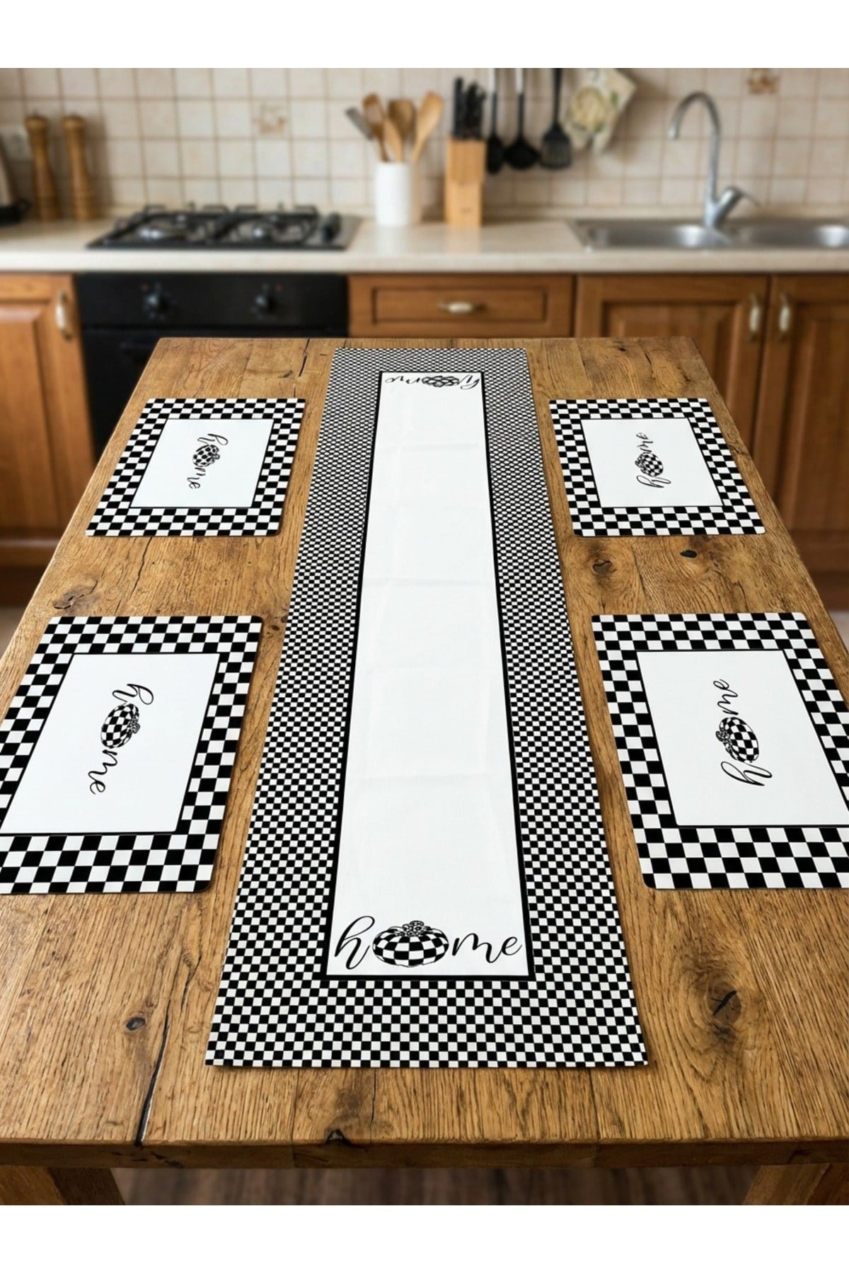 Home Desenli Desenli Runner & 4’lü Kare Supla Takım