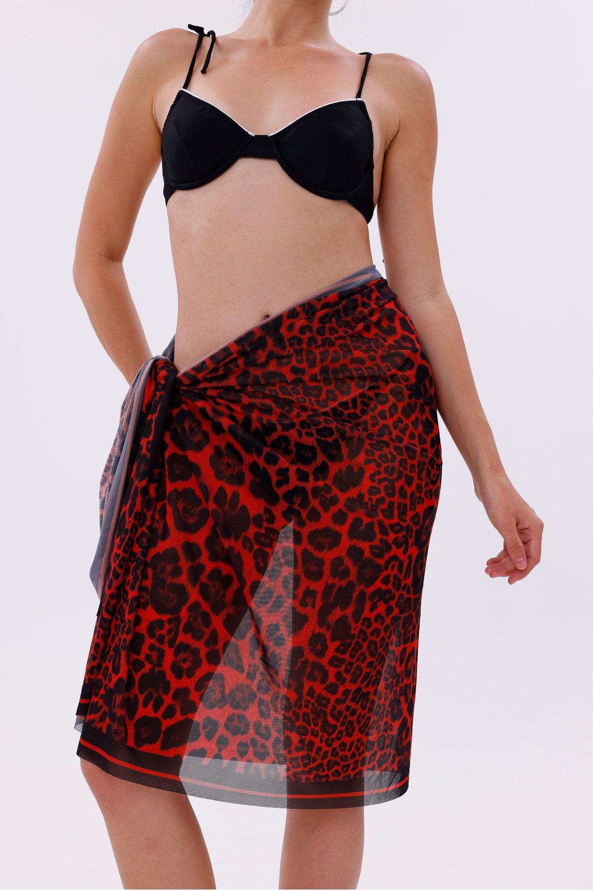 İç Gösterir Transparan Pareo - Kırmızı Leopar Model 150x95 Cm