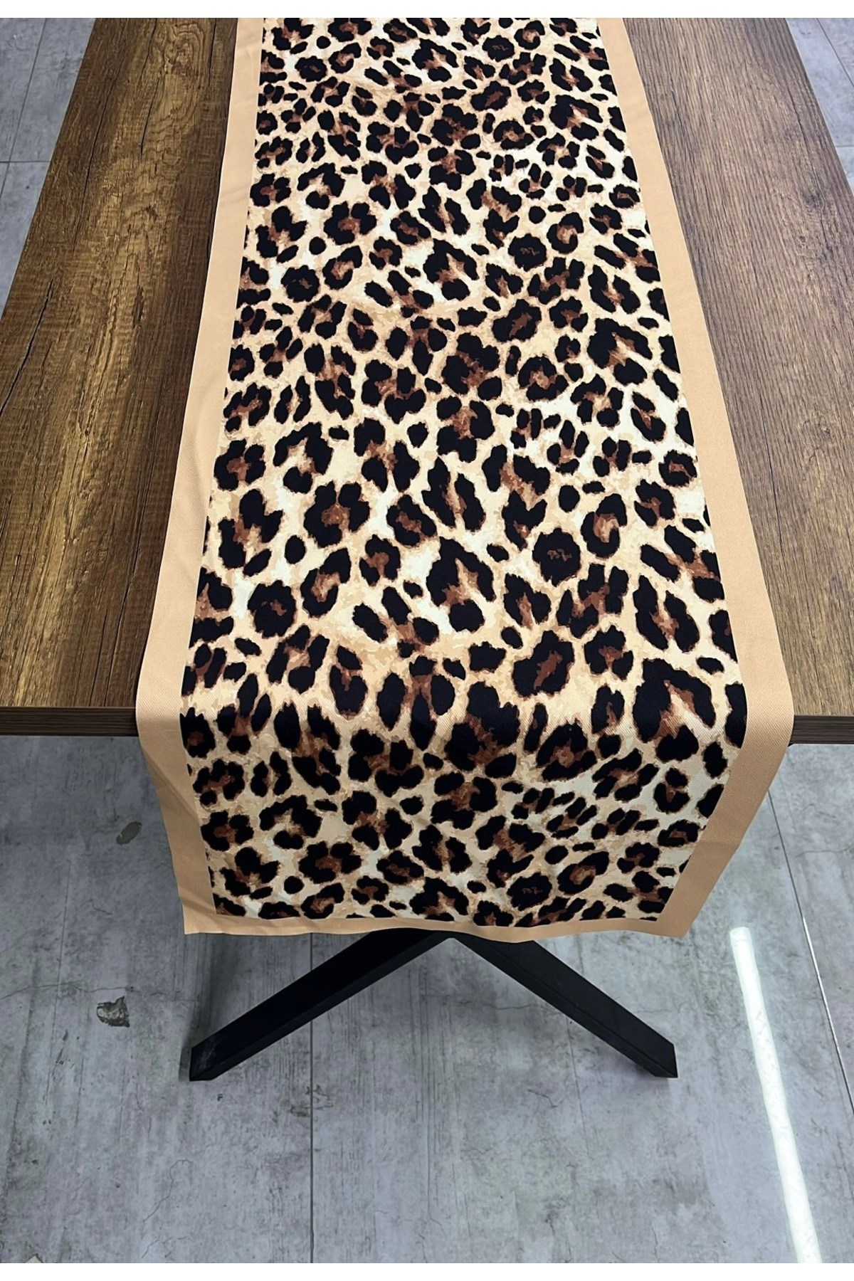 Leopar Desen Şeritli Runner 40 X 140