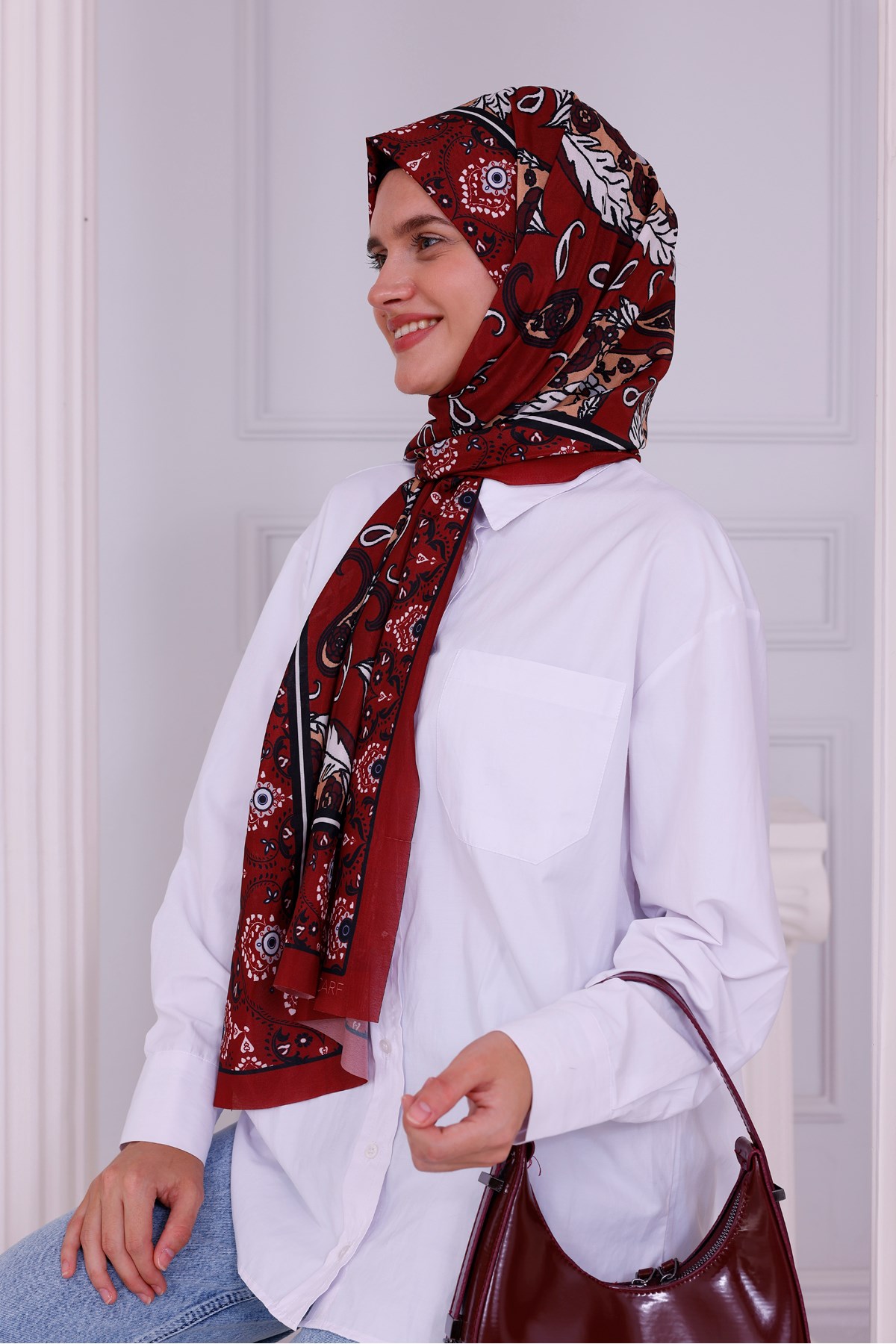 Retro Desenli Kadın Şal Kırmızı Estascarf