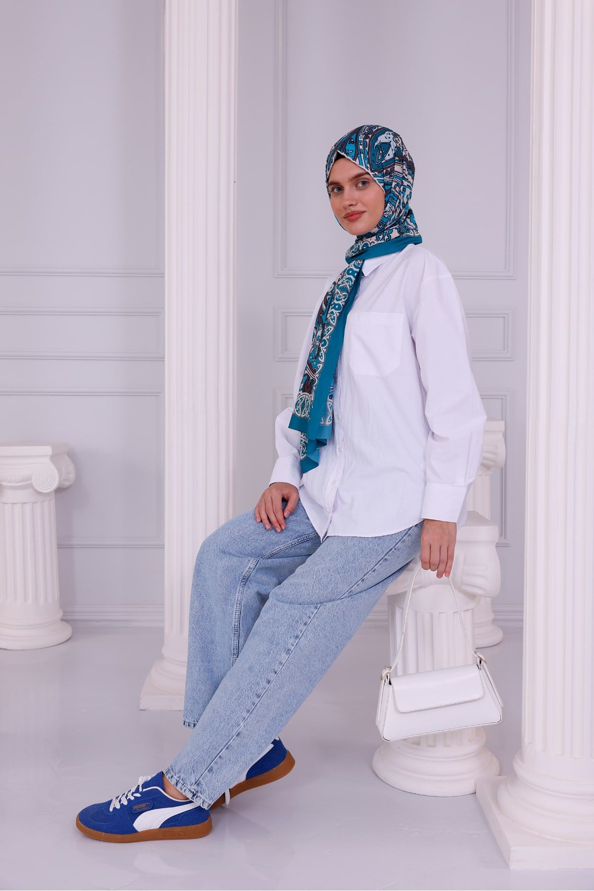 Retro Desenli Kadın Şal Turkuaz Estascarf