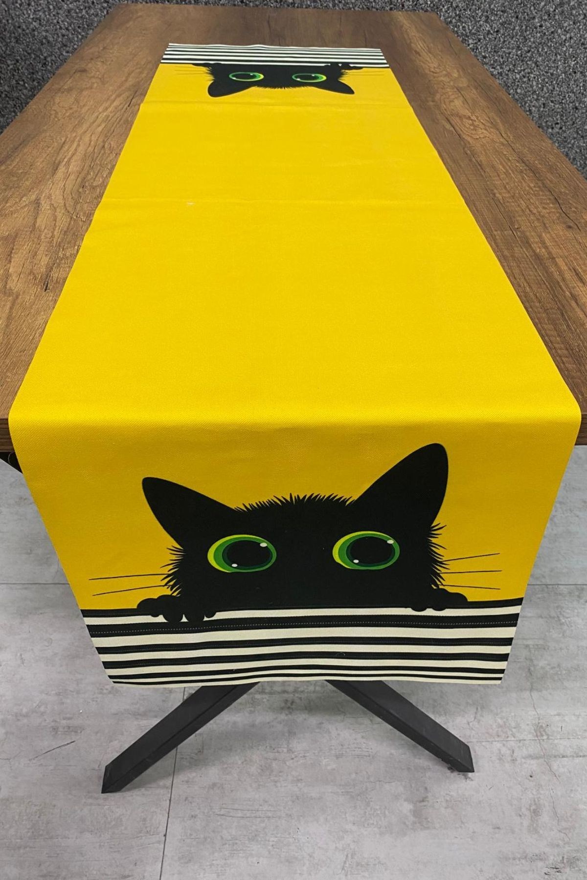Siyah Kedi Desenli Runner 40x140 Cm