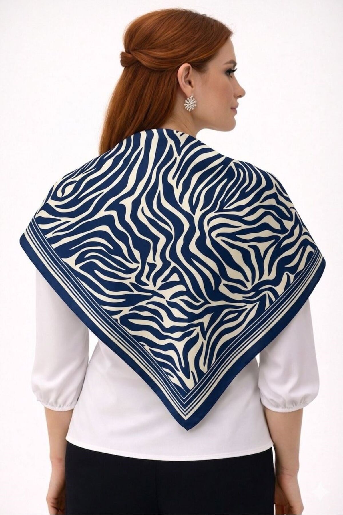 Tarzını Seç Kahverengi Queen Fular / Bandana / Aksesuar / Eşarp 90x90 cm