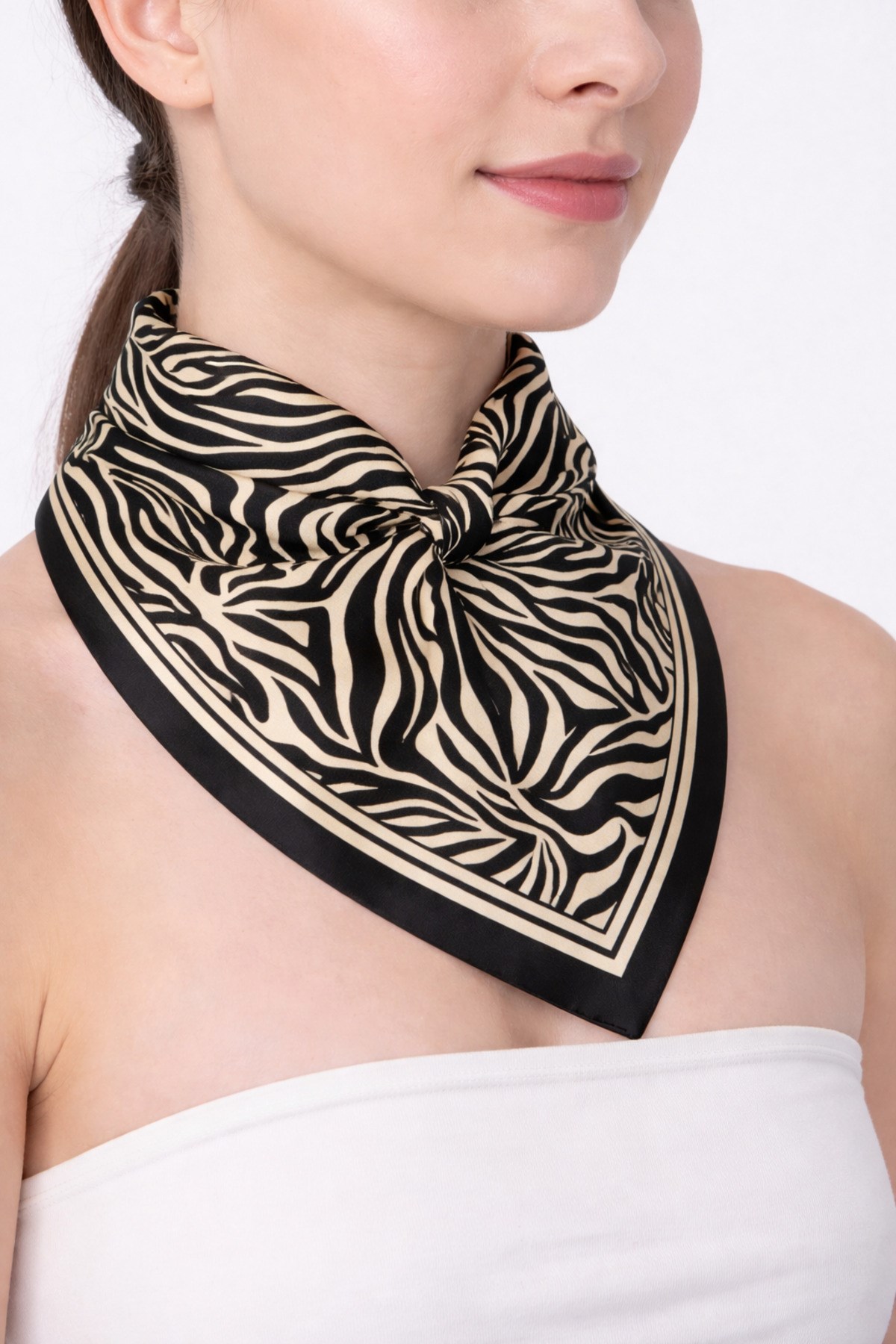 Tarzını Seç Siyah Zebra Fular / Bandana / Aksesuar 48x48 cm