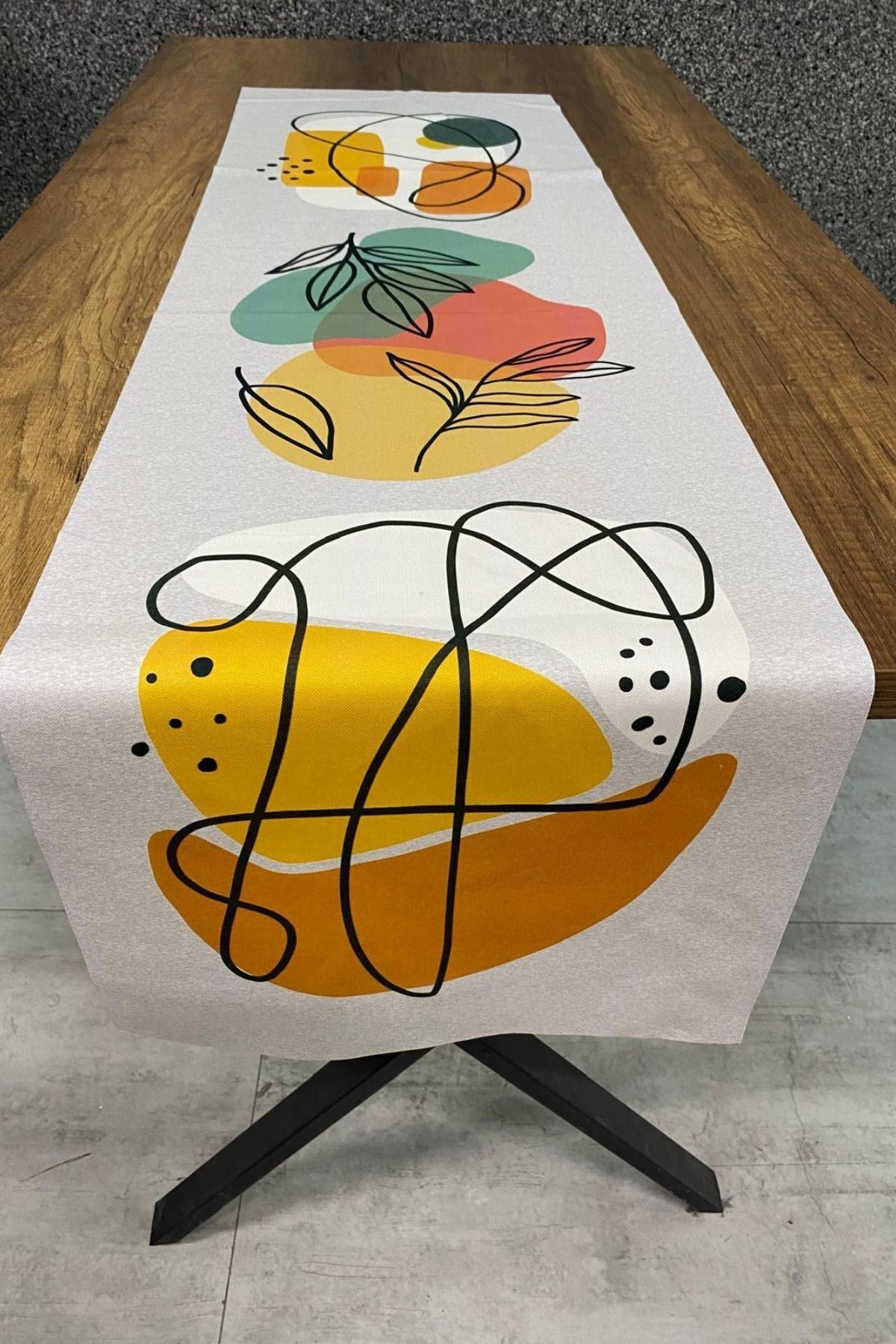 Yaprak Desenli Runner 40x140 Cm