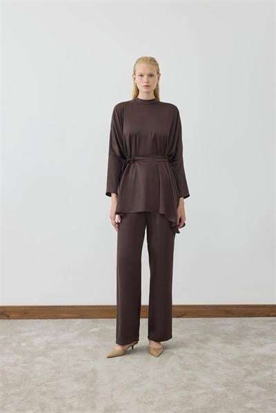 MİORİ CLARE PANTOLONLU SATEN TAKIM KOYU KAHVE