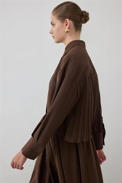 MİORİ LİNZA PLİSE GÖMLEKLİ ETEKLİ KREP TAKIM KAHVE