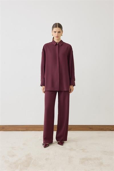 MİORİ LİNZA PLİSE GÖMLEKLİ PANTOLONLU KREP TAKIM BORDO