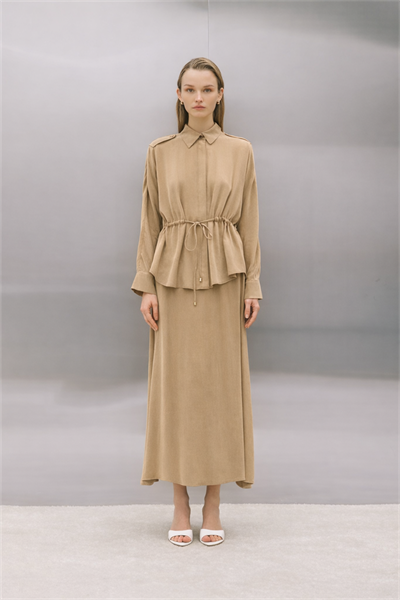 MİORİ NANTES TAŞLANMIŞ İPEK ETEKLİ TAKIM BEJ