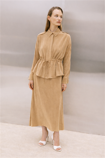 MİORİ NANTES TAŞLANMIŞ İPEK ETEKLİ TAKIM BEJ