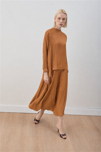 MİORİ RAMOS PREMIUM SATEN ETEKLİ TAKIM CAMEL