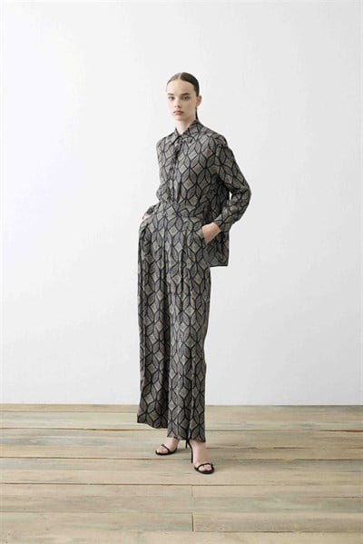 MİORİ TORİNO RAYON VİSKON PANTOLONLU TAKIM SİYAH