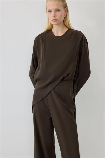 MİORİ VOGUE TENSEL PANTOLONLU TAKIM KAHVE