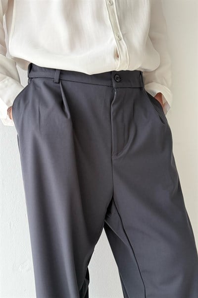 Erkek Pileli Ekstra Baggy Kalıp Kumaş Pantolon FÜME