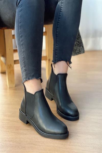 5000 Siyah Deri Lastikli Kadın Bot