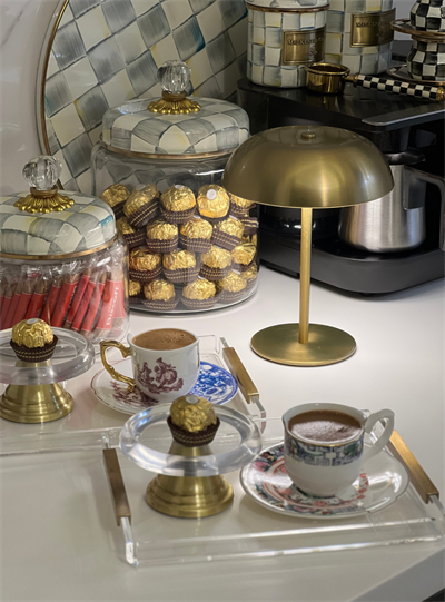 Aria Küçük Boy Pirinç Çıta Detaylı Tepsi