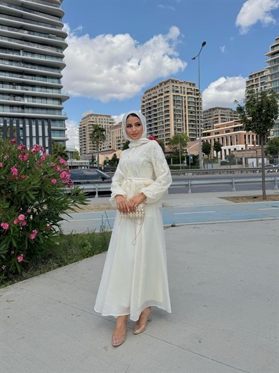 Selinay Takım Krem