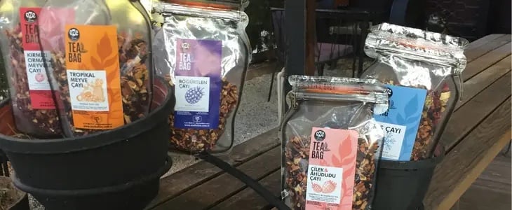 Meyve çayları ve faydaları için Öze Kahve meyve çayı paketleri