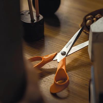 Fiskars Kumaş Deri Ve Karton Makası 8 no 20,32cm (D215)(9853)