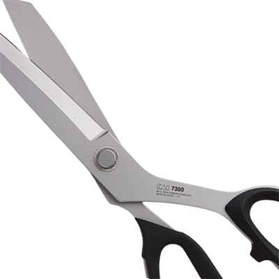 KAI 7300 Plastik Saplı Profesyonel Pastal ve Terzi Makası | Özel Ağızlı, 12″ (30cm)