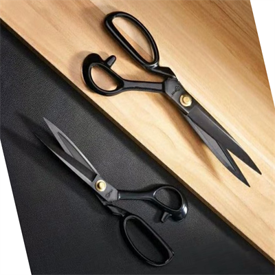 Pin-1104 Solak Kullanıma Özel Siyah Saplı Somunlu Kumaş Kesim Makası – 10″ (26 cm) | PIN-LEFT-10