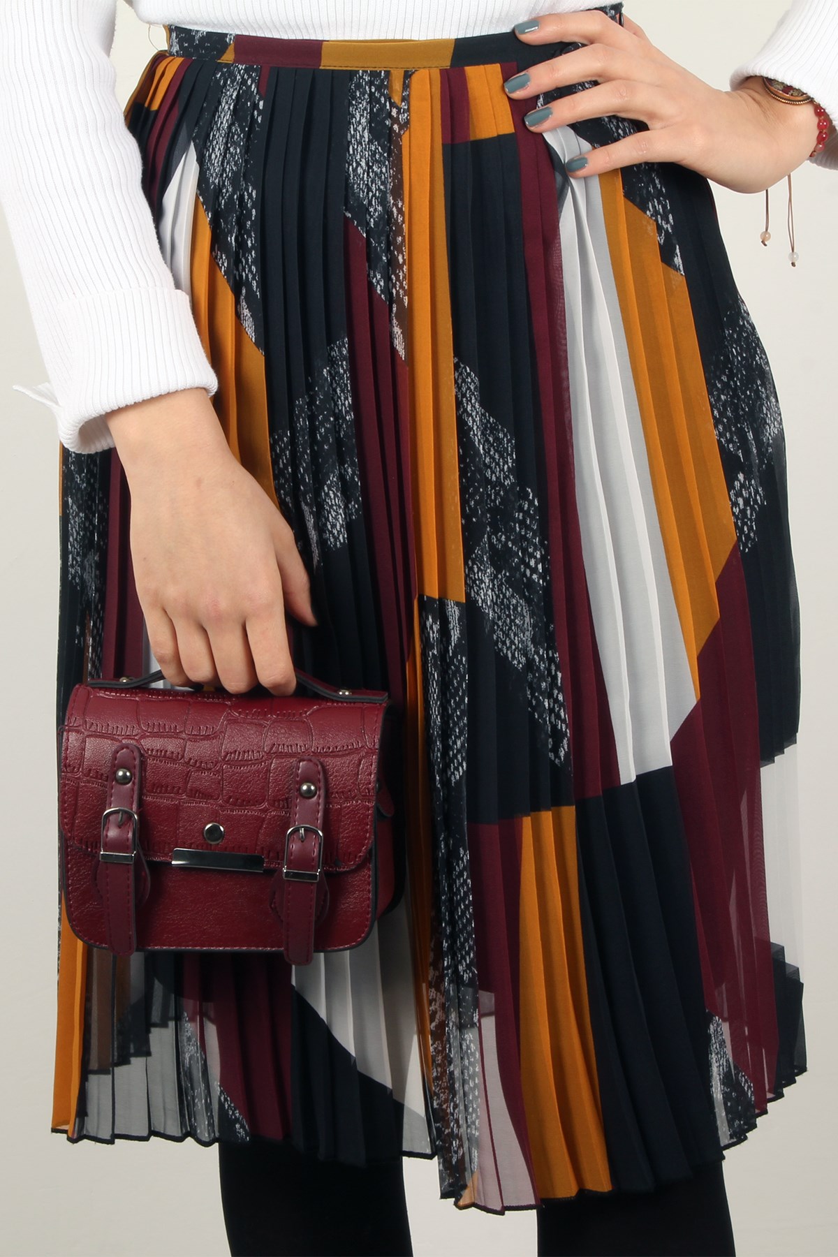 LWE20267-BRDLuwweLuwwe Bag'sBordo-Kadın Mini El ve Omuz Çantası (LWE20267-BRD)