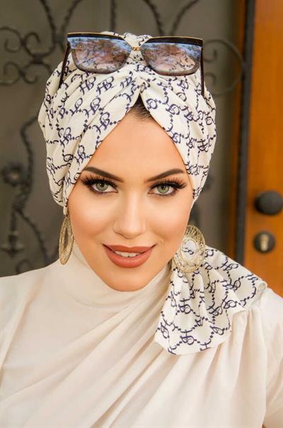 Beyaz Lacivert Hat Desen Tokalı Bone