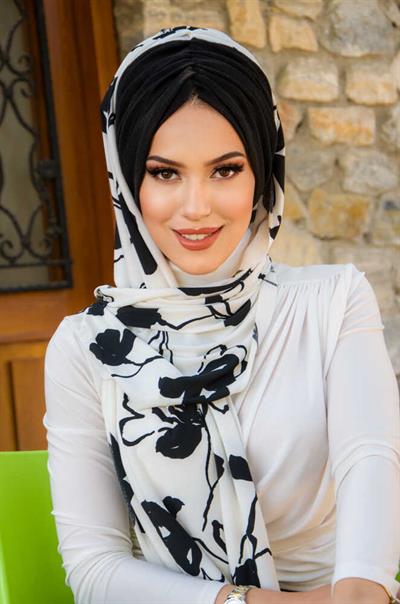 Beyaz Siyah Yaprak Desen Kelebek Model Büzgülü Bone Şal