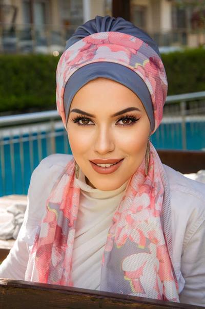 Gri Pudra Desenli Fularlı Bone