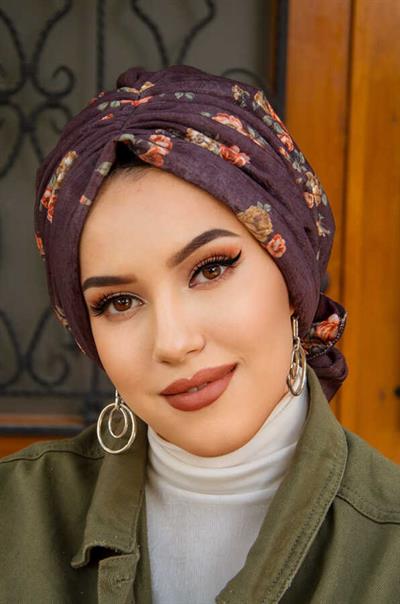 Kahve Çiçek Desen Tokalı Bone